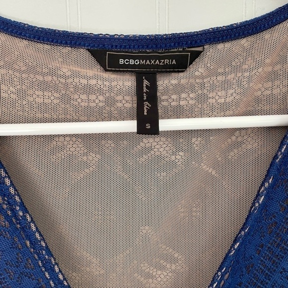 BCBGMAXAZARIA lace blouse - Small - Picture 4 of 10